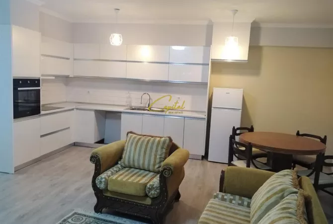 Shtepi me qera 2+1 ne Tirane - 600 Euro