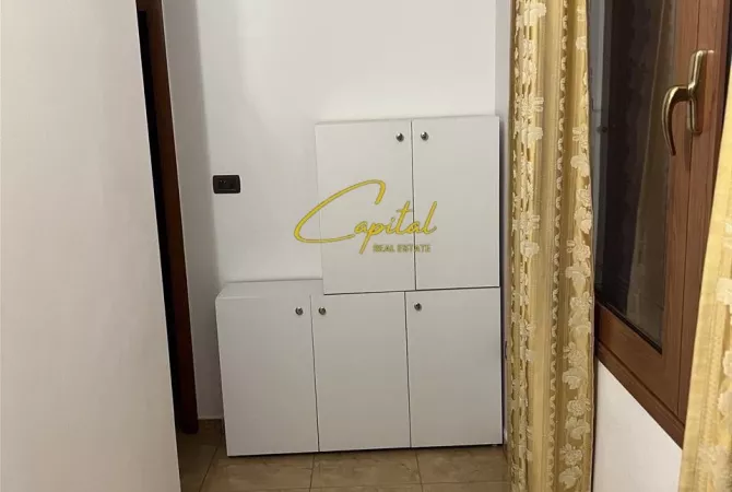 Shtepi me qera Apartament ne Tirane, 2+1, Mobilimi E mobiluar, Pagesa 50,000  Leke.