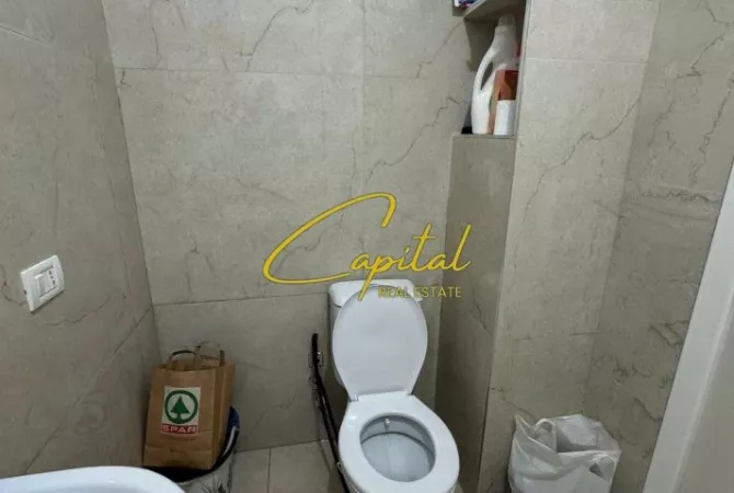 Shtepi ne shitje Apartament ne Tirane, 1+1, Mobilimi E mobiluar, Pagesa 8,500,000  Euro.