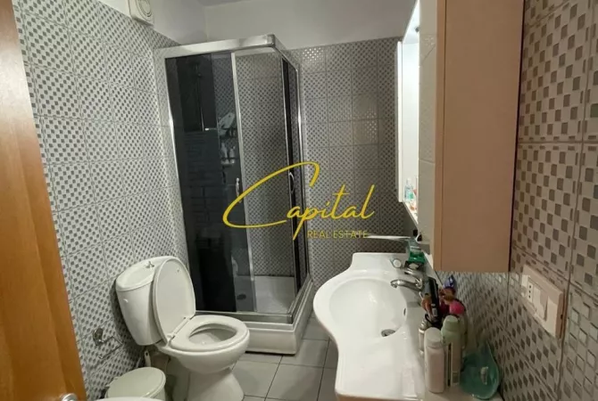 Shtepi ne shitje Apartament ne Tirane, 1+1, Mobilimi E mobiluar, Pagesa 10,200,000  Leke.