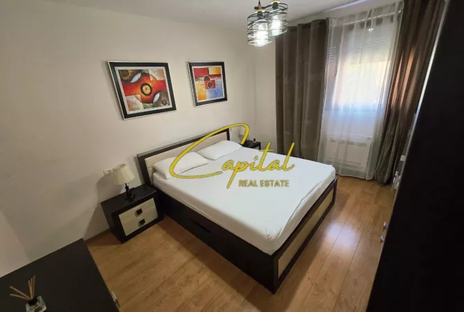 Shtepi ne shitje Apartament ne Tirane, 1+1, Mobilimi E mobiluar, Pagesa 150,000  Euro.