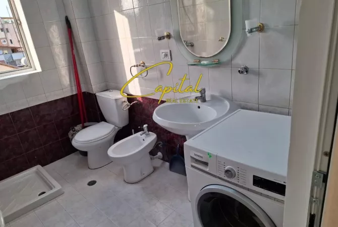 Shtepi me qera Apartament ne Tirane, 1+1, Mobilimi E mobiluar, Pagesa 55,000  Leke.