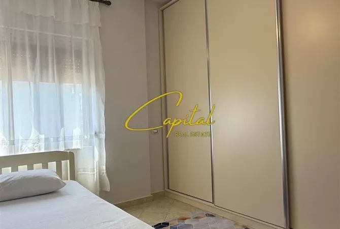 Shtepi me qera Apartament ne Tirane, 2+1, Mobilimi E mobiluar, Pagesa 70,000  Leke.