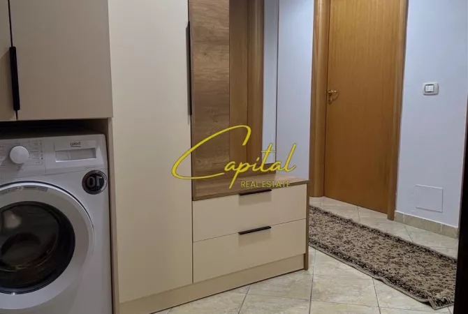 Shtepi me qera Apartament ne Tirane, 2+1, Mobilimi E mobiluar, Pagesa 70,000  Leke.