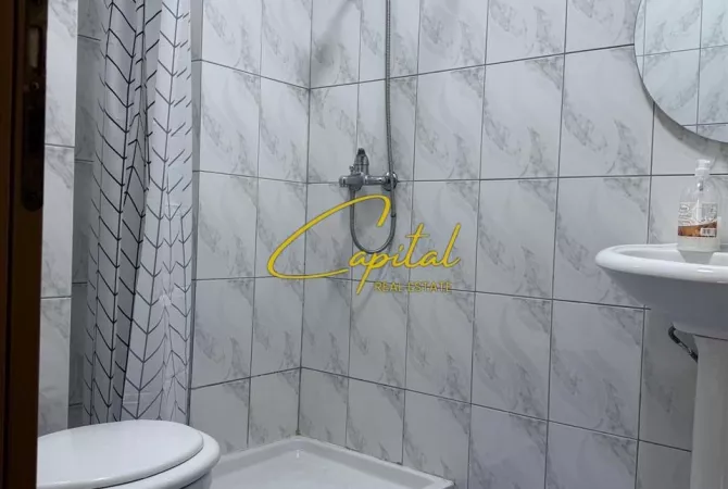 Shtepi me qera Apartament ne Tirane, 2+1, Mobilimi E mobiluar, Pagesa 70,000  Leke.