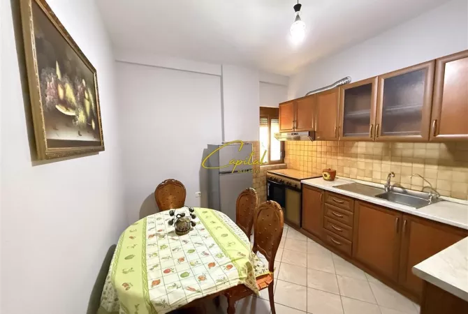 Shtepi me qera 2+1 ne Tirane - 50,000 Leke