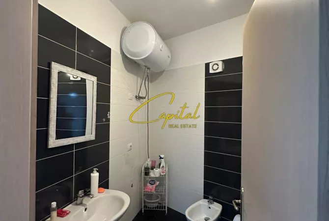 Shtepi me qera Apartament ne Tirane, 1+1, Mobilimi E mobiluar, Pagesa 50,000  Leke.