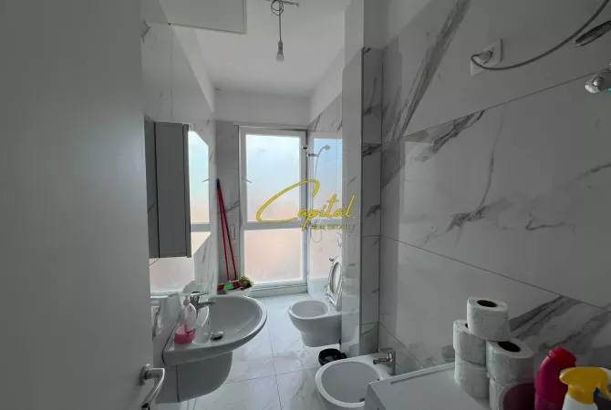 Shtepi me qera Apartament ne Tirane, 1+1, Mobilimi E mobiluar, Pagesa 65,000  Leke.