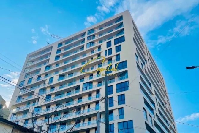 Ambient biznesi me qera 3+1 ne Tirane - 1,040 Euro