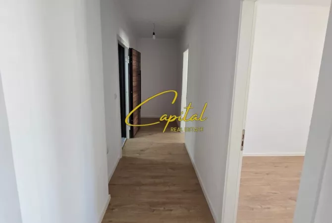 Shtepi ne shitje Apartament ne Tirane, 2+1, Mobilimi Bosh, pa mobiluar, Pagesa 128,000  Euro.