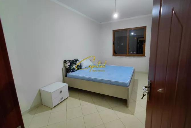 Shtepi me qera Apartament ne Tirane, 2+1, Mobilimi E mobiluar, Pagesa 45,000  Leke.