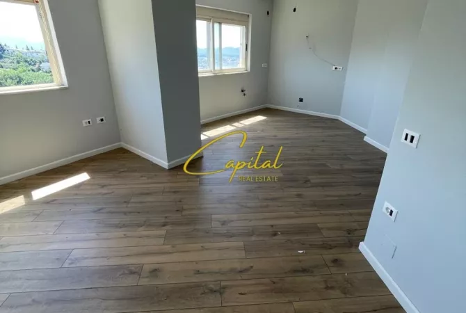 Shtepi ne shitje 3+1 ne Tirane - 124,000 Euro