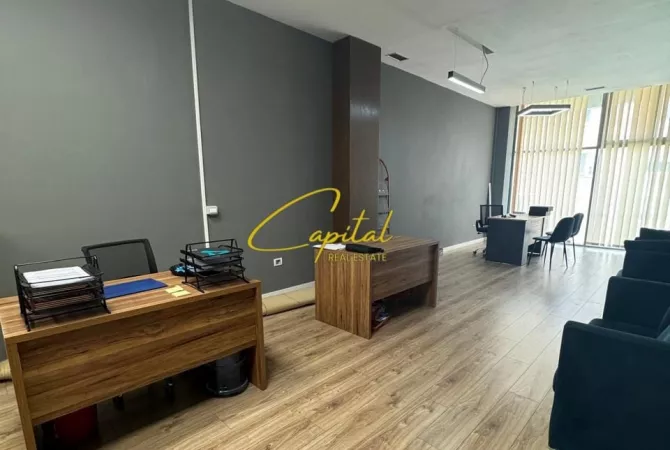 Ambient biznesi me qera 3+1 ne Tirane - 700 Euro