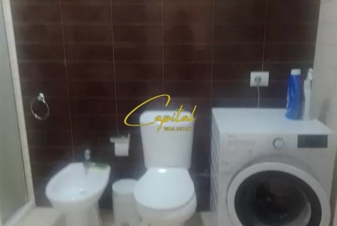 Shtepi me qera Apartament ne Tirane, 2+1, Mobilimi E mobiluar, Pagesa 520  Euro.