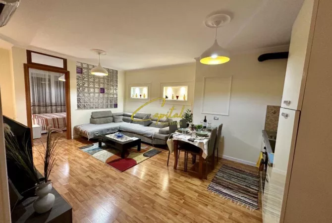 Shtepi me qera 1+1 ne Tirane - 620 Euro