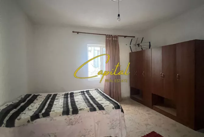 Shtepi me qera 2+1 ne Tirane - 43,000 Leke