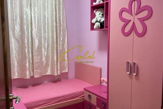 Shtepi me qera Apartament ne Tirane, 3+1, Mobilimi E mobiluar, Pagesa 100,000  Leke.