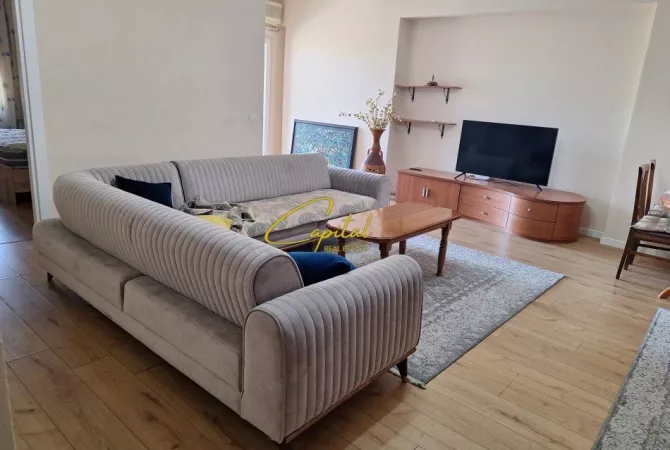 Shtepi me qera 2+1 ne Tirane - 550 Euro