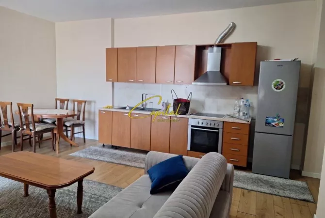 Shtepi me qera 2+1 ne Tirane - 550 Euro