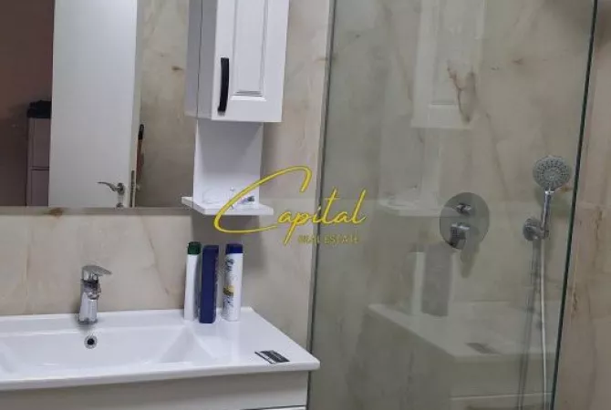 Shtepi me qera Apartament ne Tirane, 2+1, Mobilimi E mobiluar, Pagesa 550  Euro.