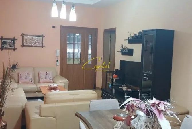 Shtepi me qera Apartament ne Tirane, 2+1, Mobilimi E mobiluar, Pagesa 40,000  Leke.