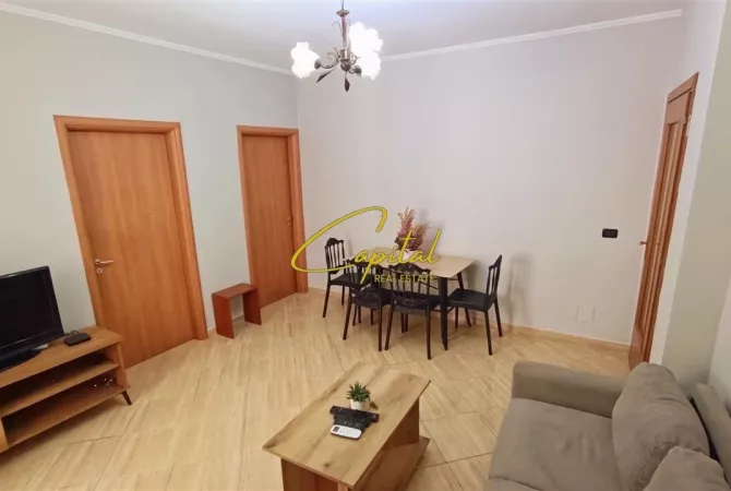Shtepi me qera 2+1 ne Tirane - 650 Euro