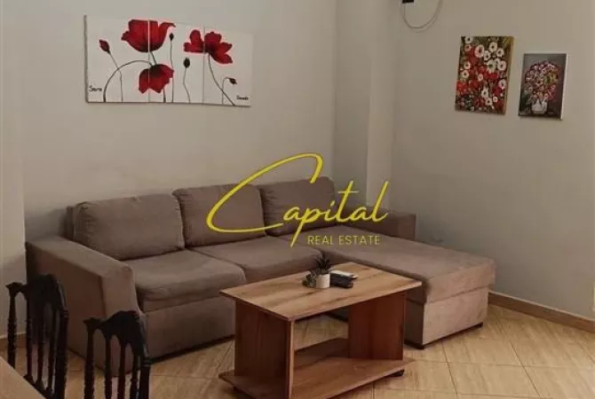Shtepi me qera 2+1 ne Tirane - 650 Euro