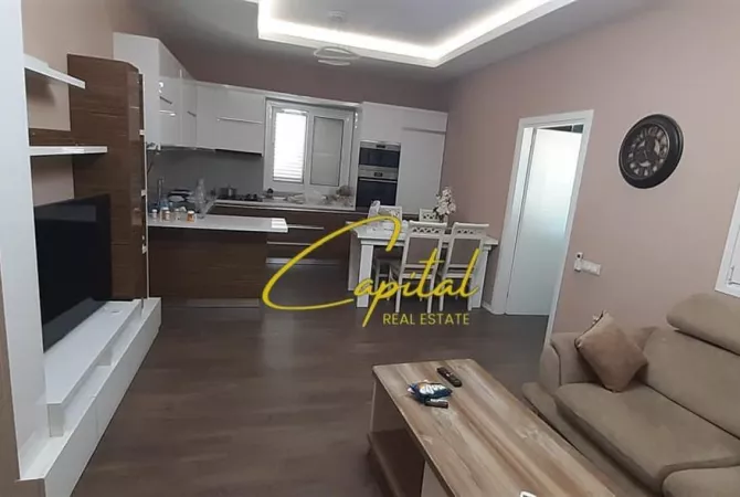 Shtepi me qera 2+1 ne Tirane - 600 Euro