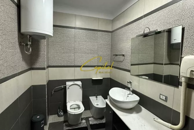 Shtepi me qera Apartament ne Tirane, 2+1, Mobilimi E mobiluar, Pagesa 600  Euro.