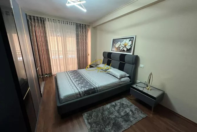 Shtepi me qera Apartament ne Tirane, 2+1, Mobilimi E mobiluar, Pagesa 600  Euro.