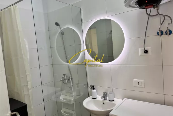 Shtepi me qera Apartament ne Tirane, 1+1, Mobilimi E mobiluar, Pagesa 550  Euro.