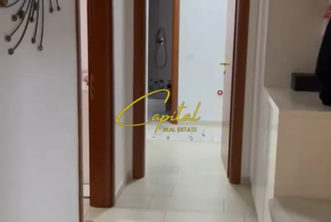 Shtepi ne shitje Apartament ne Tirane, 2+1, Mobilimi E mobiluar, Pagesa 220,000  Euro.