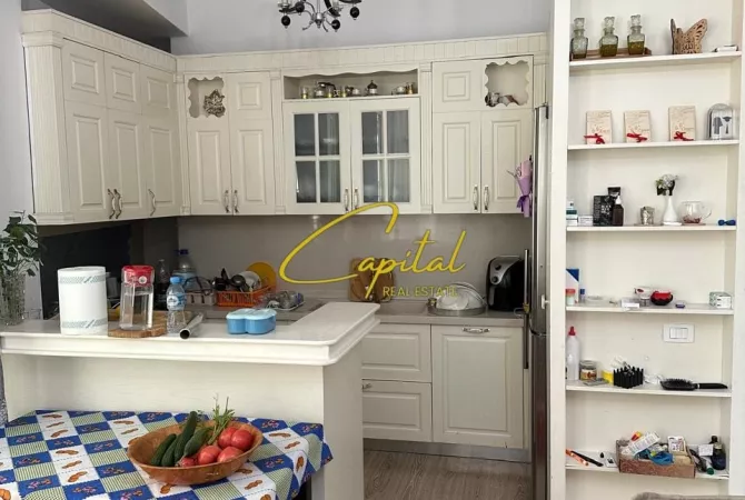 Shtepi ne shitje Apartament ne Tirane, 3+1, Mobilimi E mobiluar, Pagesa 397,000  Euro.
