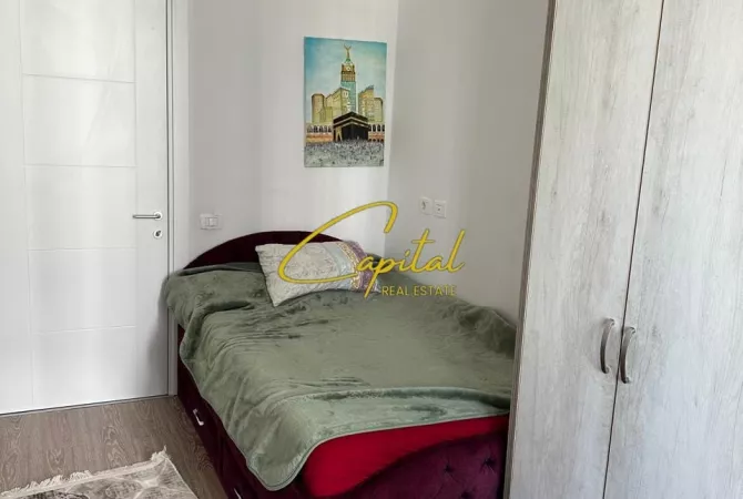 Shtepi ne shitje Apartament ne Tirane, 3+1, Mobilimi E mobiluar, Pagesa 397,000  Euro.