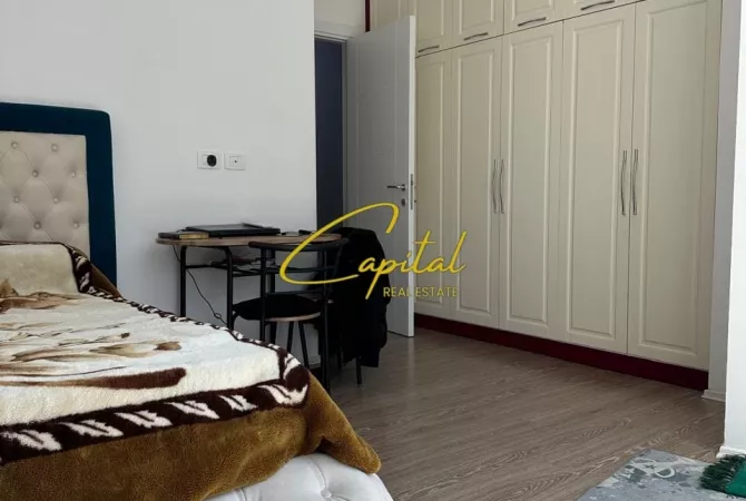 Shtepi ne shitje Apartament ne Tirane, 3+1, Mobilimi E mobiluar, Pagesa 397,000  Euro.