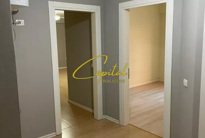 Shtepi ne shitje Apartament ne Tirane, 2+1, Mobilimi Bosh, pa mobiluar, Pagesa 143,000  Euro.