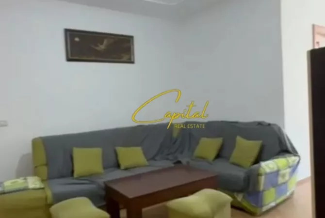 Shtepi ne shitje Apartament ne Tirane, 2+1, Mobilimi E mobiluar, Pagesa 127,000  Euro.