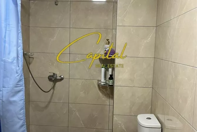 Shtepi me qera Apartament ne Tirane, 3+1, Mobilimi E mobiluar, Pagesa 800  Euro.