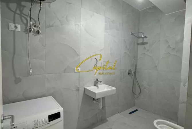 Shtepi ne shitje 1+1 ne Tirane - 90,000 Euro