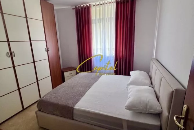 Shtepi me qera Apartament ne Tirane, 2+1, Mobilimi E mobiluar, Pagesa 750  Euro.