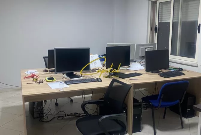 Shtepi me qera 2+1 ne Tirane - 600 Euro