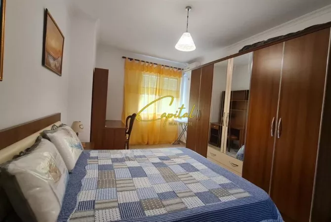 Shtepi me qera Apartament ne Tirane, 2+1, Mobilimi E mobiluar, Pagesa 660  Euro.