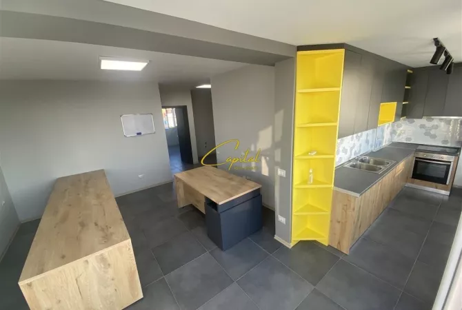 Ambient biznesi me qera 3+1 ne Tirane - 500 Euro