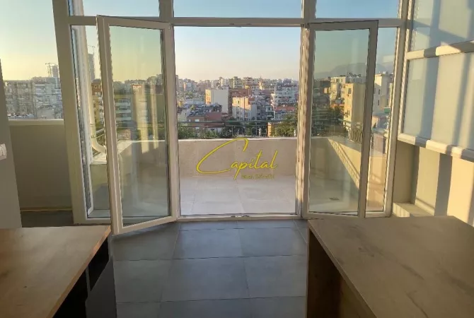 Ambient biznesi me qera 3+1 ne Tirane - 500 Euro