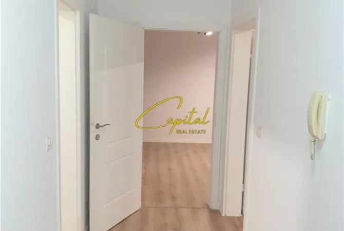 ZYRE ME QERA 76 M2 BLLOK 900 EURO