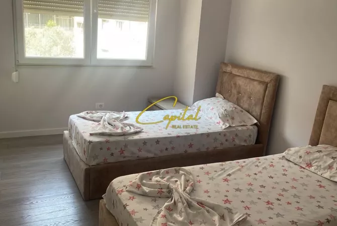 Shtepi me qera 2+1 ne Tirane - 45,000 Leke