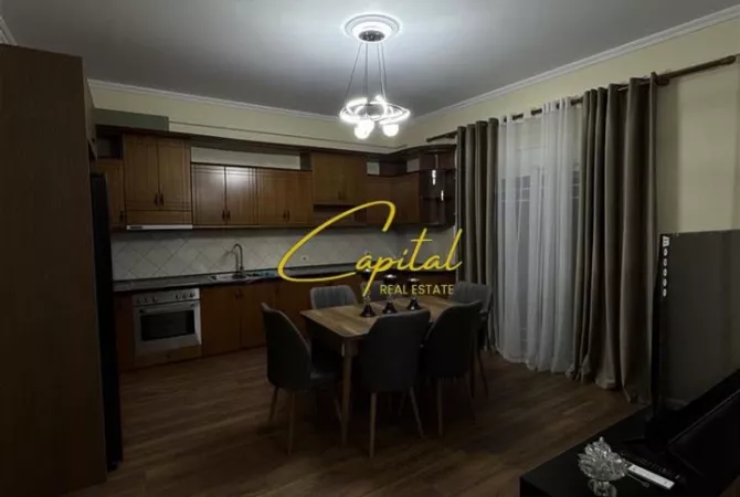 Shtepi me qera 2+1 ne Tirane - 60,000 Leke