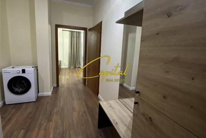 Shtepi me qera Apartament ne Tirane, 2+1, Mobilimi E mobiluar, Pagesa 60,000  Leke.