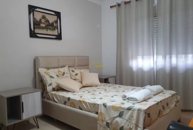Shtepi me qera 2+1 ne Tirane - 60,000 Leke