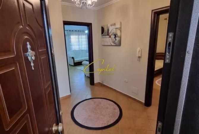 Shtepi me qera Apartament ne Tirane, 2+1, Mobilimi E mobiluar, Pagesa 55,000  Leke.